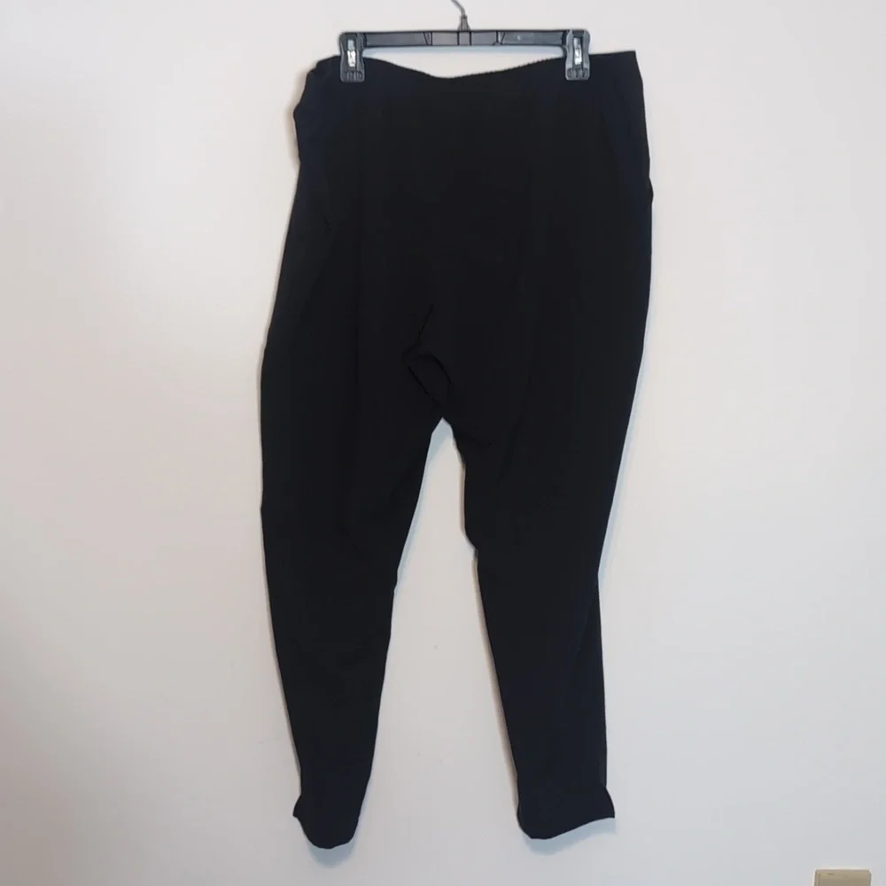Coolibar black lightweight